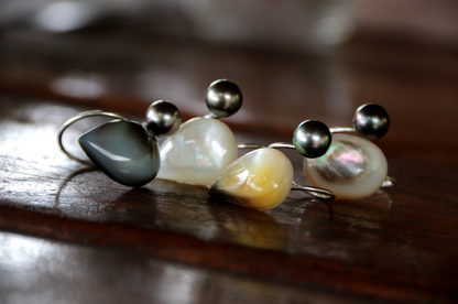 ring you and me tahitian pearl and mother of pearl by Prokop Tahiti