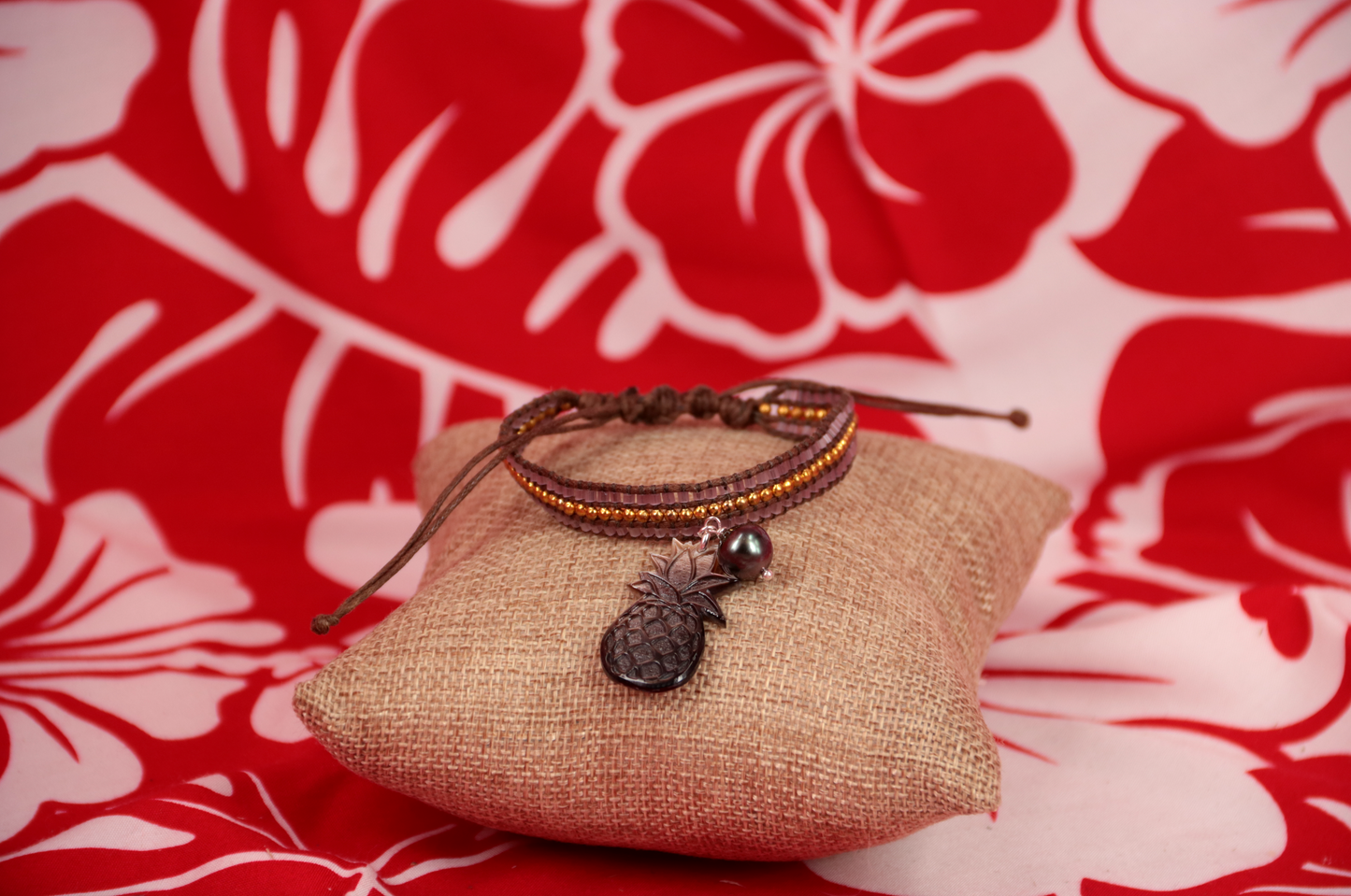 bracelet boho elegant nacre polynesian designs by Prokop Tahiti