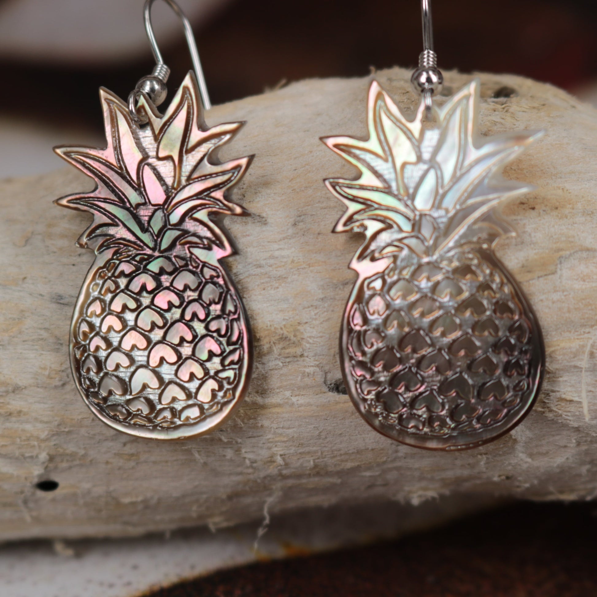 earrings ananas natural nacre modern design by Prokop Tahiti